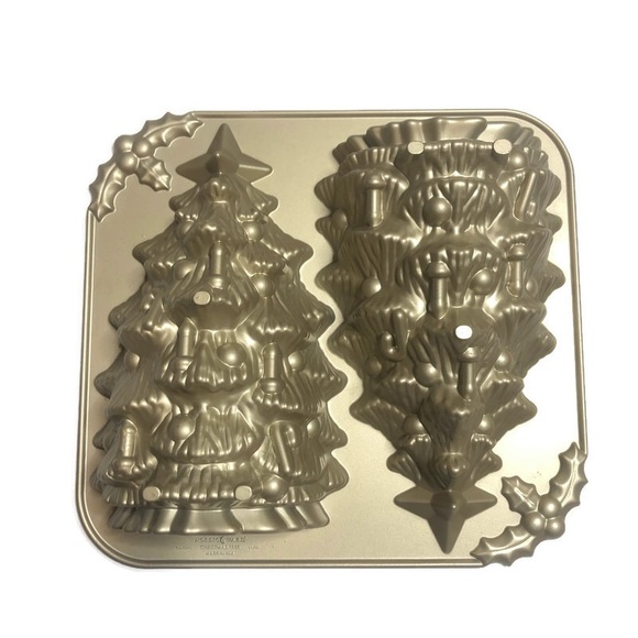 Holiday Nordic Ware Christmas Tree Cake Pan Poshmark
